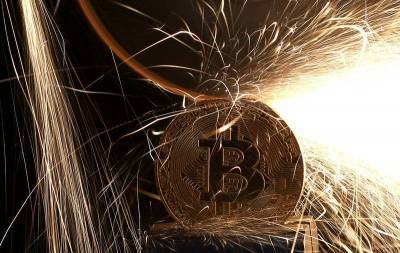Рэй Далио - Криптовалюты падают: биткоин потерял больше 10% - smartmoney.one - Reuters