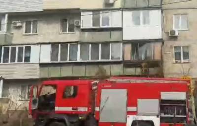В Киеве огнем охватило многоэтажку: на место срочно съехались спасатели, скорая и полиция - politeka.net - Киев