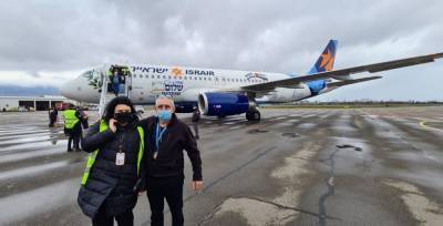 Ираклий Гарибашвили - Israir прилетела в Батуми - nep.co.il - Грузия