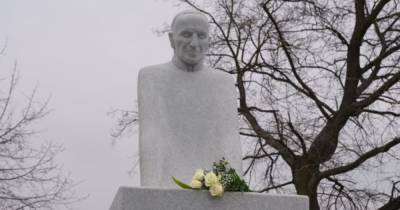 В Польше появился памятник украинскому священнику, погибшему в концлагере - dsnews.ua - Киев - Польша