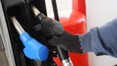 Ая Бензин - Средние цены на бензин в России за неделю выросли на 12 копеек - russian.rt.com