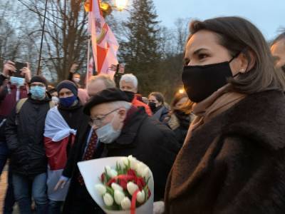 Александра Лукашенко - Светлана Тихановская - Тихановская в День воли призвала к второй волне протестов в Беларуси. На улицы вывели силовиков, уже более 50 задержанных - gordonua.com - Литва - Минск