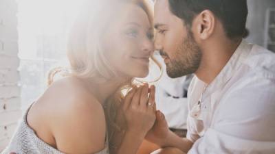 Как место знакомства влияет на длительность отношений? — ответ сексолога - 5-tv.ru