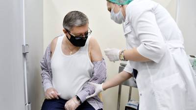 Татьяна Голикова - Анастасия Ракова - Почти каждый второй из сделавших прививку в Москве старше 60 – Ракова - m24.ru - Москва