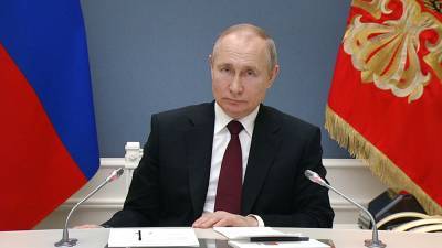 Владимир Путин - Вячеслав Володин - Михаил Мишустин - Путин рекомендовал защитить минимальный доход от списания по долгам - tvc.ru