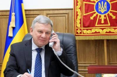 Андрей Таран - Министр обороны Таран трудоустроил своей помощницей 30-летнюю хостес. (ФОТО) - from-ua.com - Москва - Полтавская обл.
