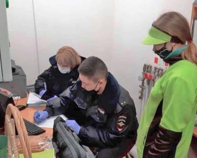 В Красногорске полицейские провели рейд по пресечению продажи алкоголя несовершеннолетним - runews24.ru - Красногорск