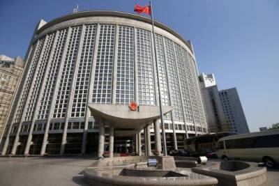 Ху Чуньин - Томас Тугендхат - В МИД Китая объявили о новых санкциях против подданных Великобритании - interaffairs.ru - Англия - Лондон - район Синьцзян-Уйгурский