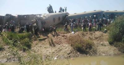 В Египте столкнулись два поезда: десятки погибших и пострадавших (ФОТО, ВИДЕО) - dsnews.ua - Египет