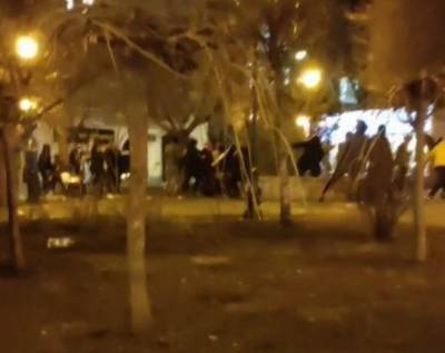 "Полиция проехала мимо": в Харькове малолетки устроили массовую драку, кадры - kharkov.politeka.net - Харьков