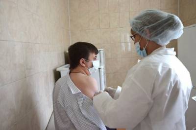 Глава муниципалитета Кузбасса рассказал о самочувствии после прививки от коронавируса - gazeta.a42.ru - округ Гурьевский