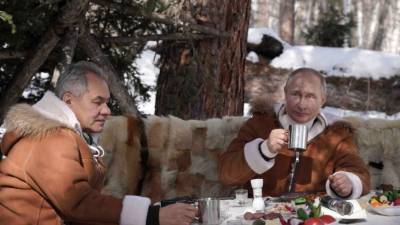 Сергей Шойгу - Владимир Путин - В Петербурге ателье взялось за пошив «путинских» дублёнок - neva.today - Санкт-Петербург