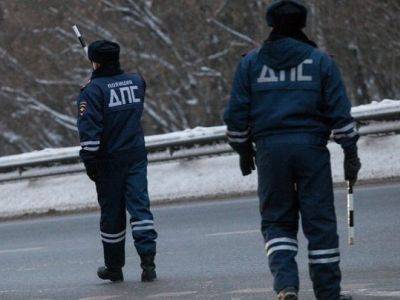 За вымогательство взятки инспектору ДПС назначили штраф в 1,5 млн рублей - kasparov.ru - Тюмень - Омск