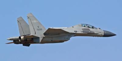В Китае посчитали истребитель J-16 превосходящим российский Су-30 - ruposters.ru