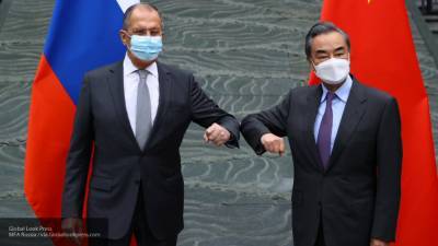 Сергей Лавров - И.Ван - Французы объяснили неожиданную улыбку Лаврова на переговорах в Китае - newinform.com - Россия - Китай