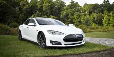 Машины по цене квартиры: первые Tesla уже в Израиле, где они будут заряжаться? - detaly.co.il
