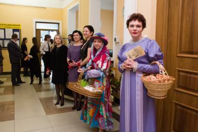 Пышные платья, веера и классическая музыка. В Гродно прошел настоящий бал - grodnonews.by