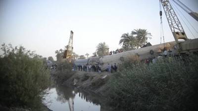 Число жертв столкновения поездов в Египте растет - vesti.ru - Египет
