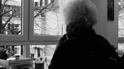 Испугавшаяся порчи 81-летняя воронежская старушка потеряла сбережения - vestivrn.ru - Воронеж