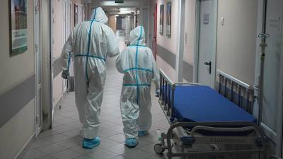 В России за сутки зарегистрировали 8 885 случаев заболевания COVID-19 - iz.ru - Москва - Санкт-Петербург - Московская обл.