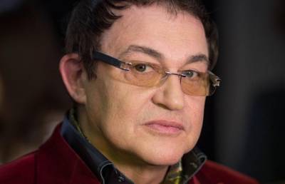 Дмитрий Дибров - Диброву пришлось вырезать странную шишку с лица - pupolita.ru