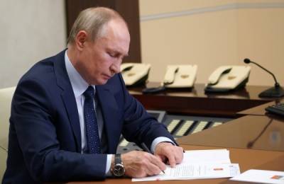 Владимир Путин - Владимир Путин выразил соболезнования в связи с железнодорожной аварией в Египте - govoritmoskva.ru - Египет