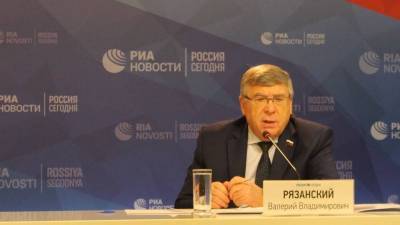 Валерий Рязанский - Сенатор Рязанский рассказал, какая категория россиян получит надбавки к пенсии - smartmoney.one