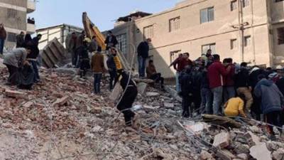В Каире обвалился 10-этажный жилой дом, есть жертвы (ВИДЕО) - enovosty.com - Египет - Каир