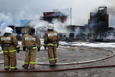 Пожар в складском здании на Крымском Валу ликвидировали - vm.ru - Москва