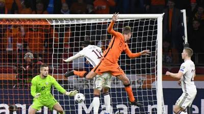 Люк Де-Йонг - Нидерланды обыграли Латвию в отборе на ЧМ-2022 по футболу - russian.rt.com - Словения - Голландия - Латвия - Амстердам