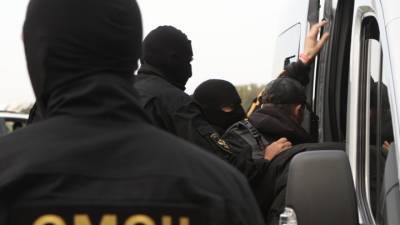 Егор Мартинович - Белорусская милиция отпустила пятерых задержанных журналистов - vesti.ru - Минск