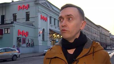 Драматург Печейкин рассказал об опыте вакцинации от COVID-19 - iz.ru