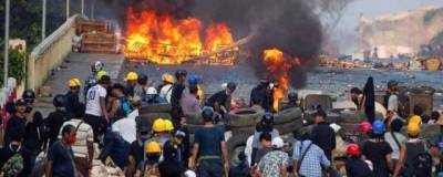 В Мьянме при разгоне протестов погибли свыше 100 граждан - runews24.ru - Бирма - Янгон