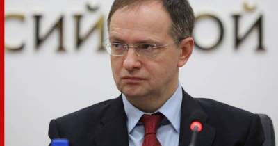 Владимир Мединский - Михаил Мягков - В Минпросвещения одобрили учебник истории под редакцией Мединского - profile.ru