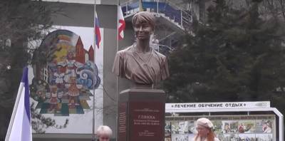 Елизавета Глинка, доктор Лиза, увековечена в Евпатории - памятник привезли и в Донецк, фото и видео - ТЕЛЕГРАФ - telegraf.com.ua - Крым - Донецк - Евпатория - Донбасс