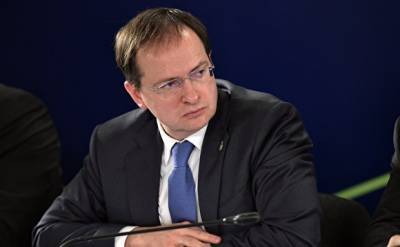 Владимир Мединский - Михаил Мягков - Учебник истории под редакцией Мединского получил одобрение Минпросвещения - znak.com
