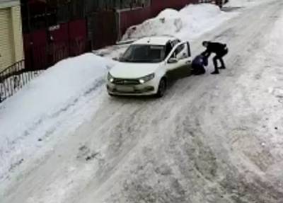 Пьяный водитель в Татарстане сбил многодетную мать, а потом избил ее - province.ru - респ. Татарстан
