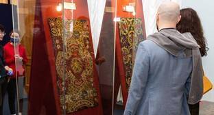 Выставка кайтагской вышивки проходит в Петербурге на фоне возрождения народного промысла в Дагестане - kavkaz-uzel.eu - Санкт-Петербург - респ. Дагестан - район Кайтагский