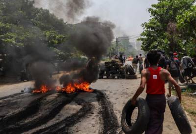 «Кровавая суббота» в Мьянме: погибли более 100 человек (ФОТО) - enovosty.com - Бирма - Янгон