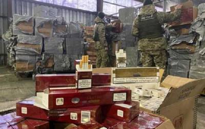 Контейнер із контрабандними цигарками з ОАЕ затримали в порту Чорноморська - novostiua.news - Украина - місто Київ - Емірати