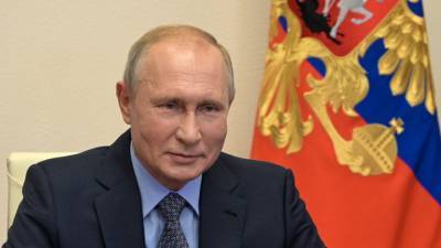 Владимир Путин - Павел Зарубин - Какой вакциной привился Путин, знает только его врач - vesti.ru - Москва