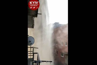 В центре Киева более 130 домов остались без тепла из-за очередного “гейзера” - kp.ua - Киев