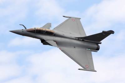 Эммануэль Макрон - Макрон предложит Украине истребители Rafale для замены советских МиГ-29 - actualnews.org - Киев