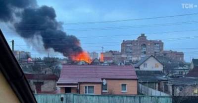 Крупный пожар в Коцюбинском: пылает несколько домов, звучат взрывы, люди в панике - tsn.ua - Киев