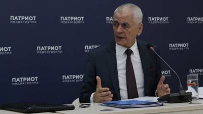 Геннадий Онищенко - Онищенко призвал провести очные выпускные в 2021 году - nation-news.ru
