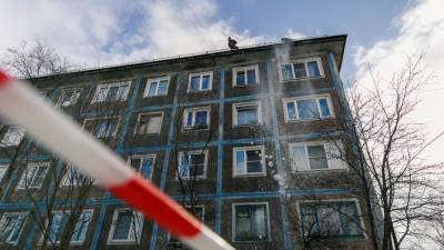Обрушившийся с крыши дома в Самаре снег унес жизнь женщины - inforeactor.ru - Москва - Алтайский край - Самара