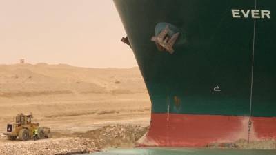 Георгий Борисенко - Bloomberg: судно Ever Given сняли с мели в Суэцком канале - riafan.ru - Египет