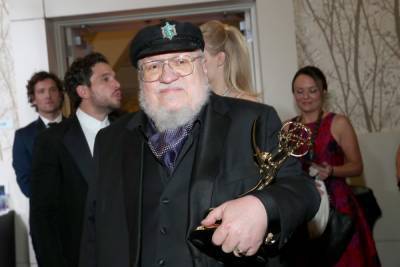 Джордж Мартин - Джордж Р. Р. Мартин заключил с HBO эксклюзивную пятилетнюю сделку на восьмизначную сумму - itc.ua