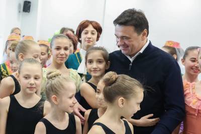 Андрей Воробьев - Андрей Воробьев побывал в красногорской балетной школе - runews24.ru - Красногорск