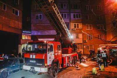 В Киеве произошел масштабный пожар: Горела многоэтажка - news.bigmir.net - Киев - район Голосеевский